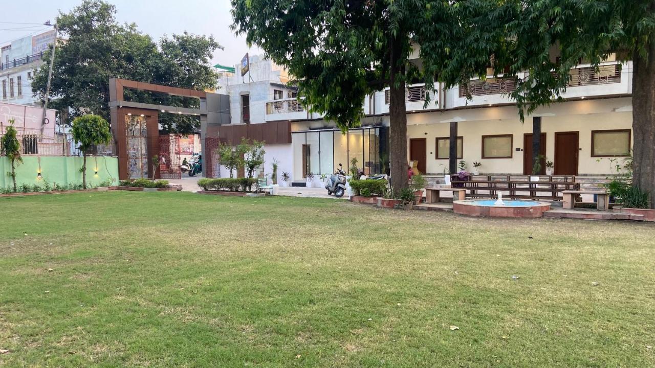 The Kedar Resort Mathura Eksteriør bilde