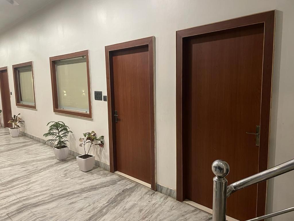 The Kedar Resort Mathura Eksteriør bilde