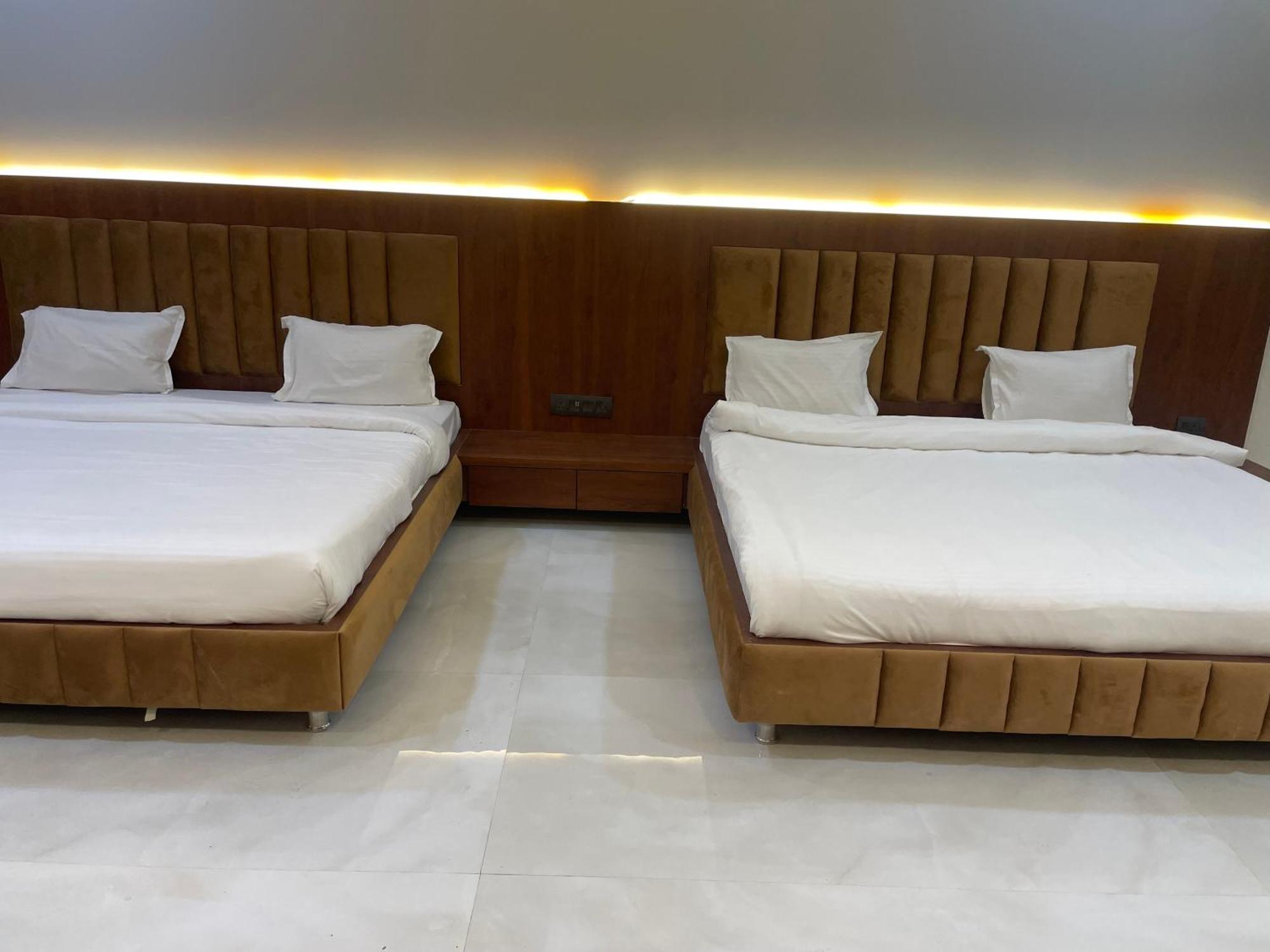 The Kedar Resort Mathura Eksteriør bilde