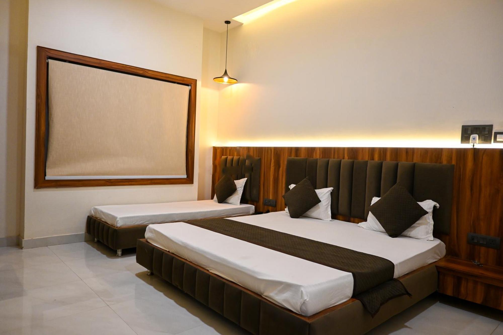 The Kedar Resort Mathura Eksteriør bilde