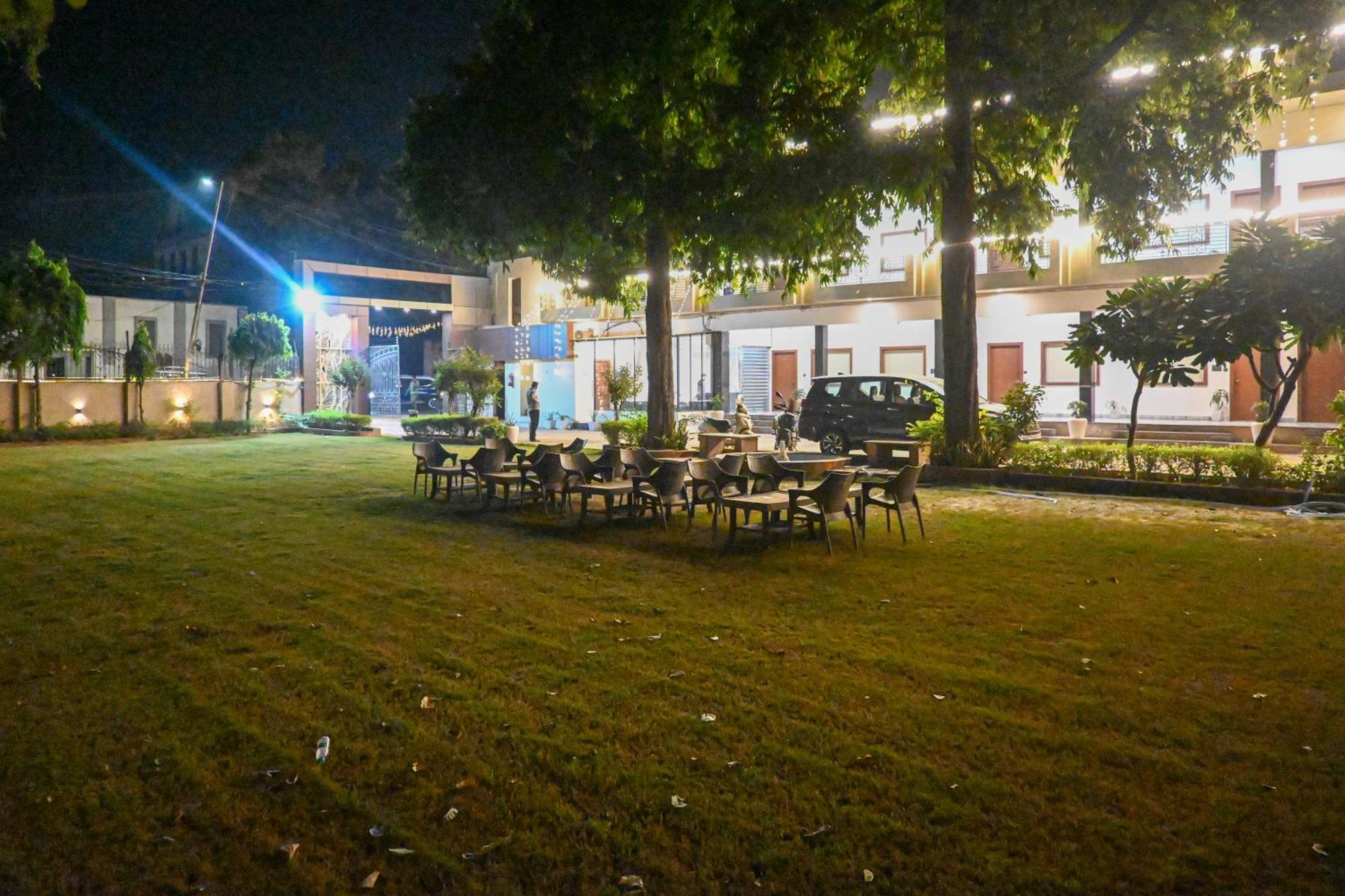 The Kedar Resort Mathura Eksteriør bilde